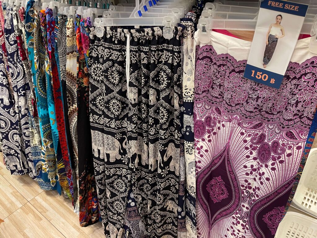 Top10-Recommended-souvenir